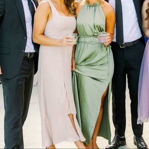 Claire Midi Dress in Show Me The Ring Crisp. Size small.